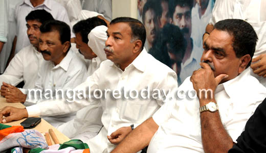 Congress Fight in Mangalore